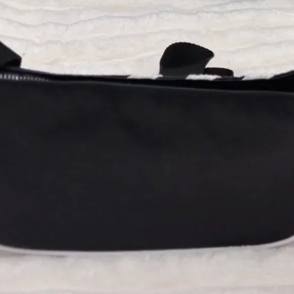 Adidas Originals Adicolor Classic Mini Airliner Bag – Black/White - Picture 6 of 8